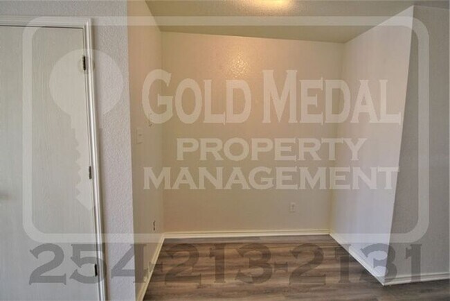 Photo - 4205 Alan Kent Dr