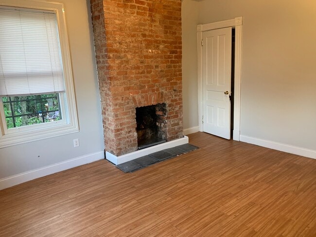 Photo - 2372 Harper Ave Unidad 2