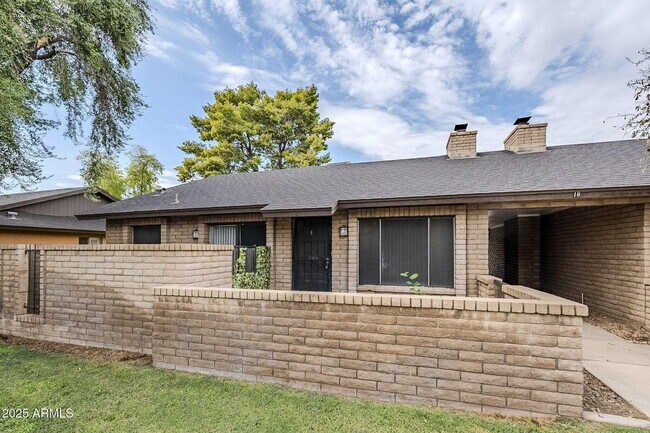 Photo - 16 W Loma Vista Dr Unit Apt 104