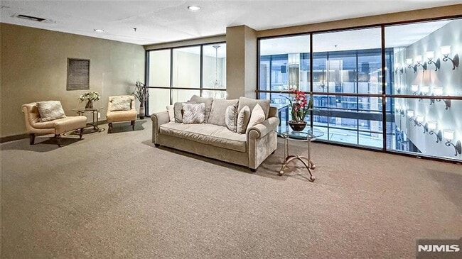 Photo - 326 Prospect Ave Unit 2G