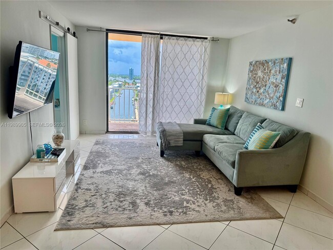 Photo - 290 174th St Unit 1507