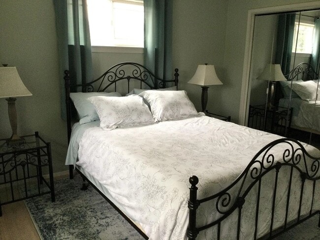 Photo - Spacious 4-Bedroom Home in North Davis – Ideal for Students w early July start date