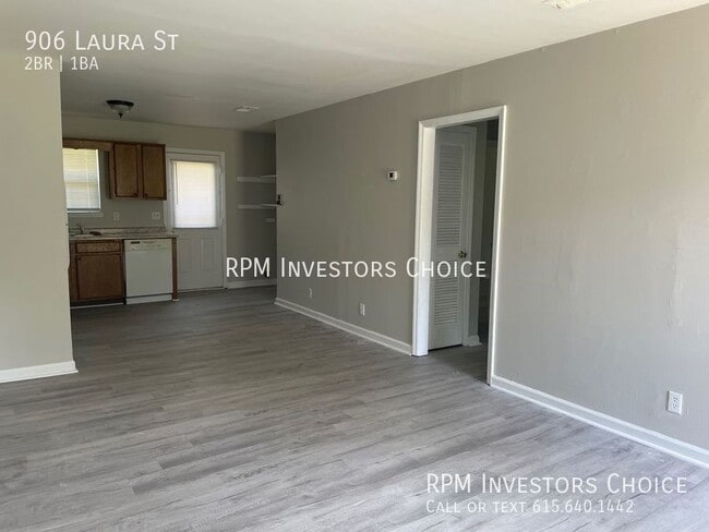 Photo - 906 Laura St