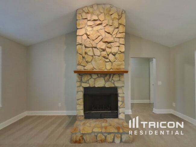 Photo - 2435 Burns Dr