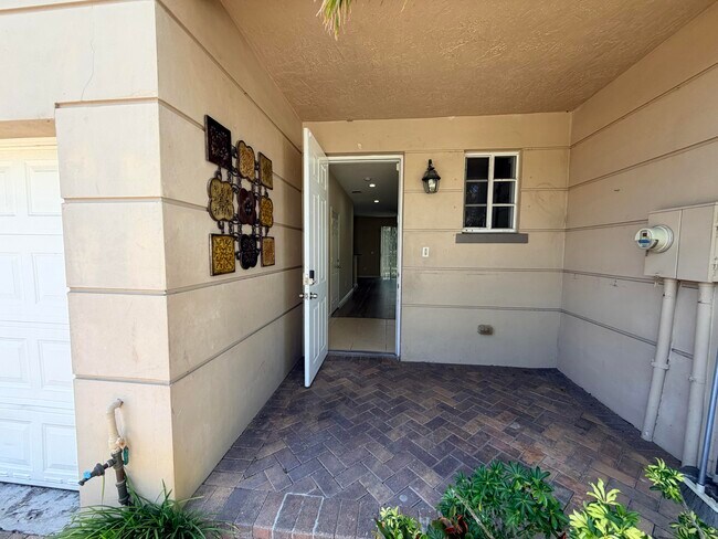 Photo - 969 Tortuga Dr