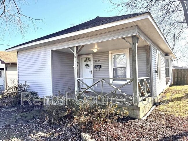 Photo - 1005 E Carter St