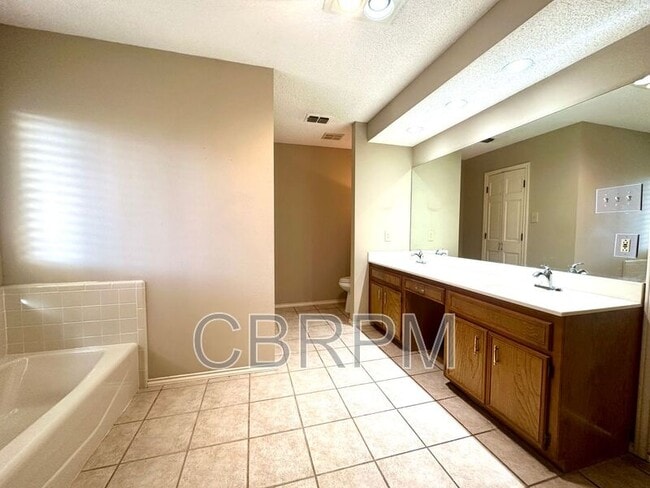 Photo - 8614 Memphis Ave