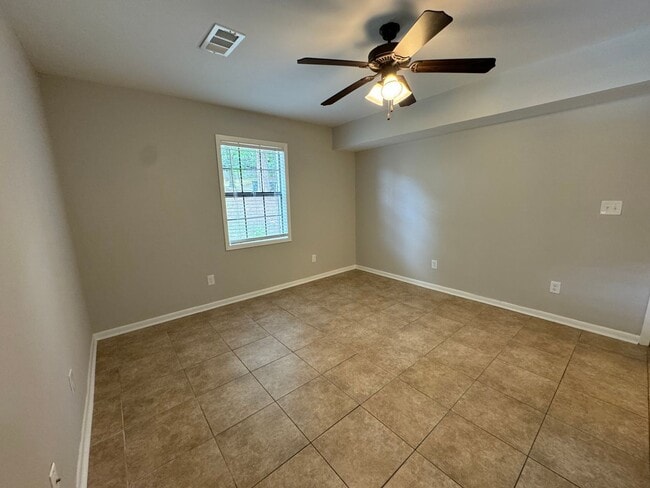 Photo - 707 McLarty Rd