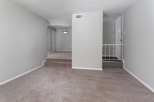 Photo - Valley Station Apartment Homes