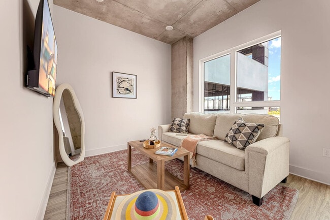 Photo - 617 N 12th St Unit ID1313904P