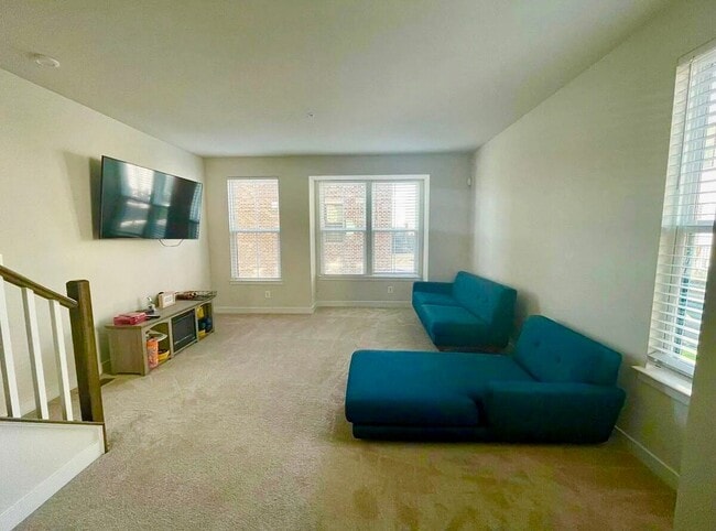 Photo - 2818 Arts Vista Blvd