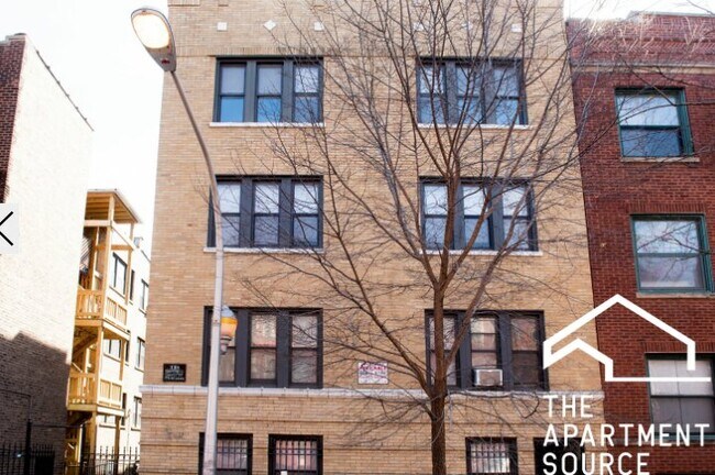 Photo - 837 W Cornelia Ave Unidad 1