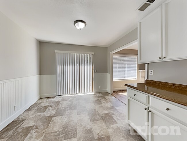 Photo - 234 Yellowstone Dr