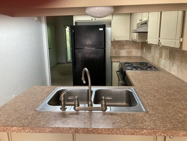 2905 NE Tortoise Dr