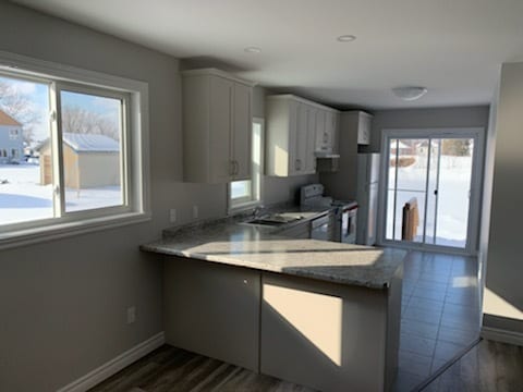 Photo - 215 Third St W