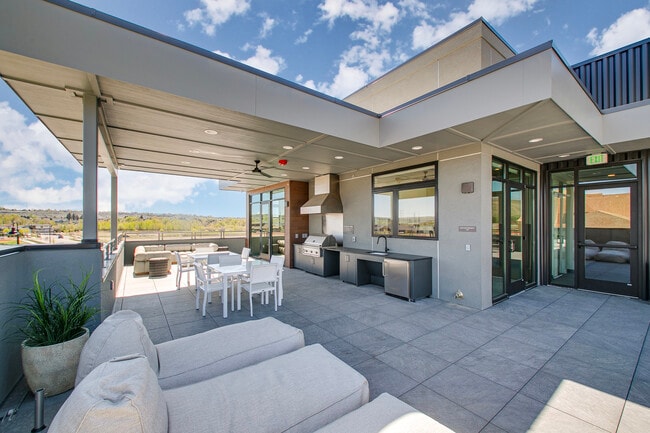 Rooftop Deck - 4340 E Haystack St Unit 205