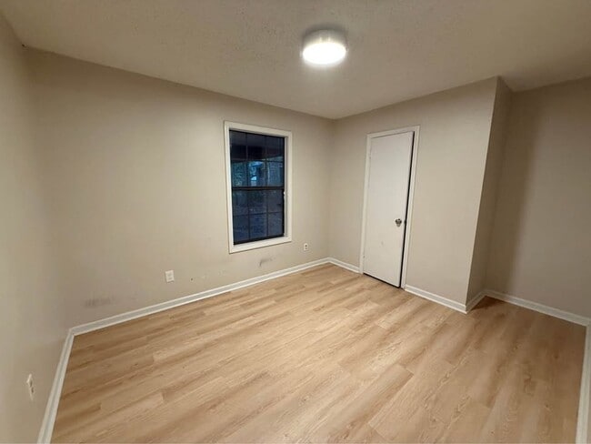 Photo - 311 E Jeff Davis Ave