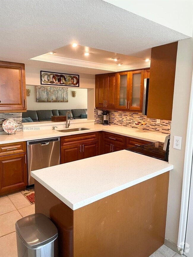 Building Photo - 9520 Seagrape Dr Unit #106 Rental