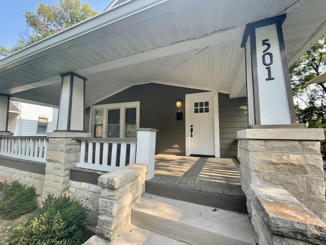 Photo - 501 E 1st St