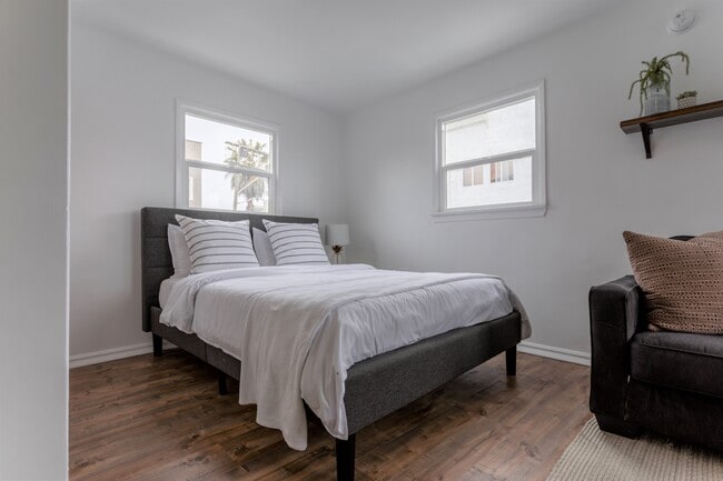 Photo - 18 Breeze Ave Unit 4