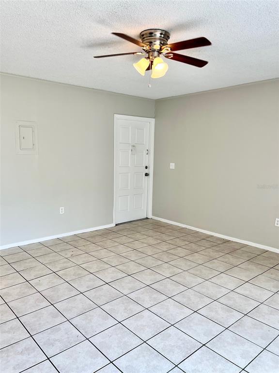 6065 Village Cir S Unidad 6065