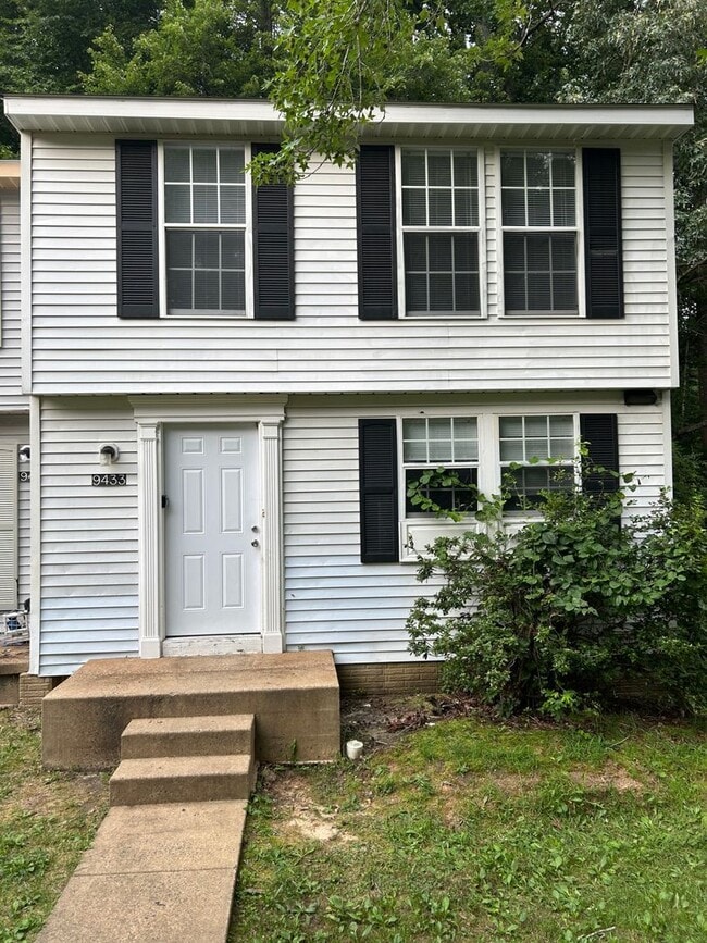 King George 2 Bedroom End Unit Townhouse - King George 2 Bedroom End Unit Townhouse