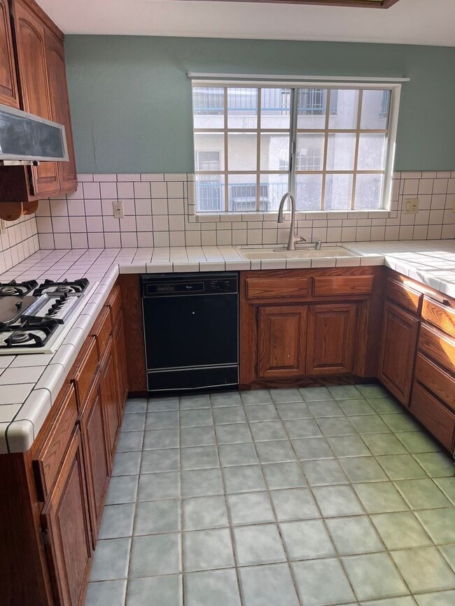 Photo - Canyon Crest 3bd/2.5ba Townhouse