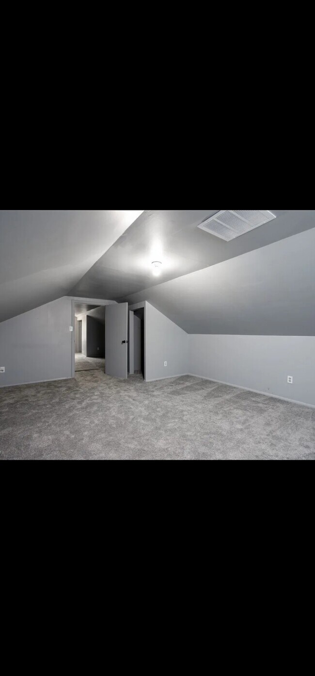 1152 Granger Rd House House Rental in Medina, OH