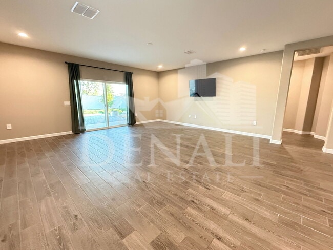 Photo - 1053 E Horro Rd
