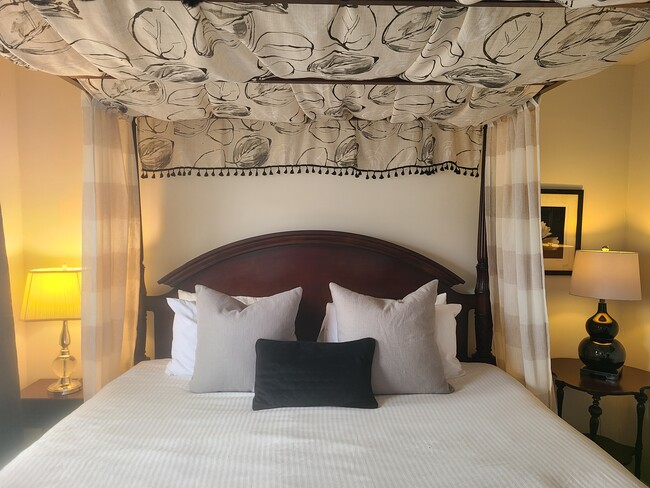 Building Photo - 64 Kipling Dr Unit Kipling