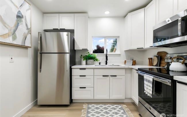 Photo - 11 SW 100th St