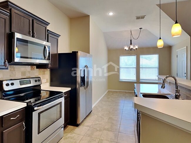 Photo - 2020 Fairview Dr