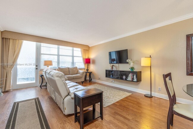Photo - 3725 S Ocean Dr Condo Unit 422