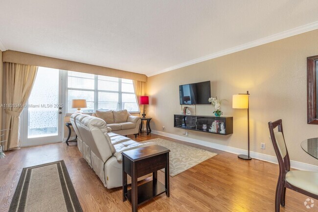 Building Photo - 3725 S Ocean Dr Unit 422 Rental