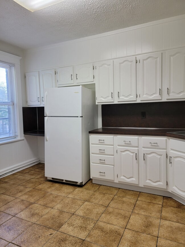 Photo - 114 Woodbridge Ave