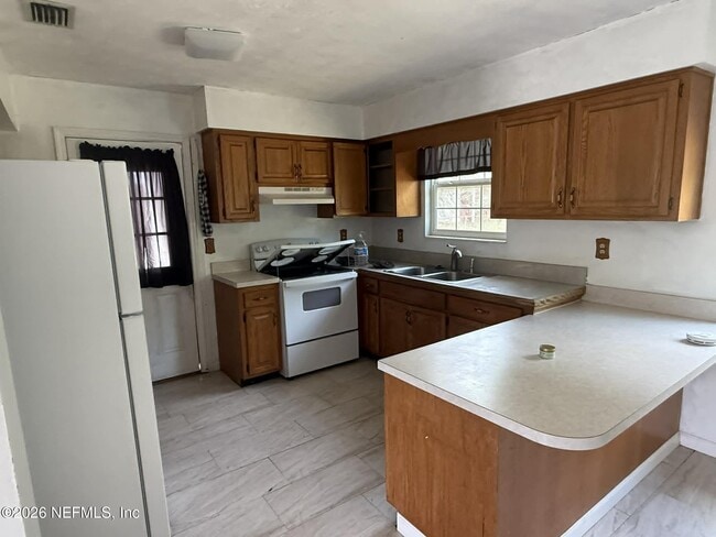 Photo - 120 Kelly Smith School Rd