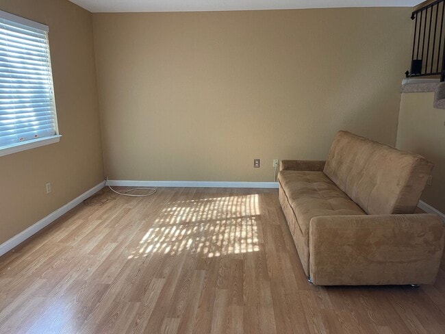 Photo - Beautiful 2 bedroom 1.5 Bathroom with atta...