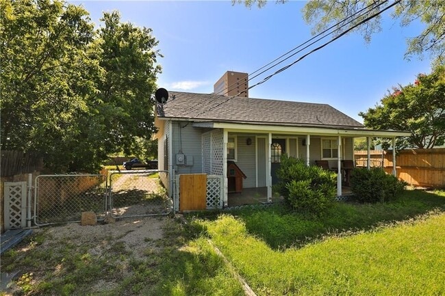 Photo - 418 Elm St