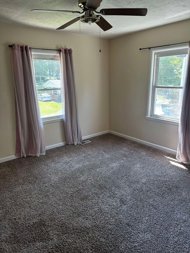 Photo - 1821 Beech St