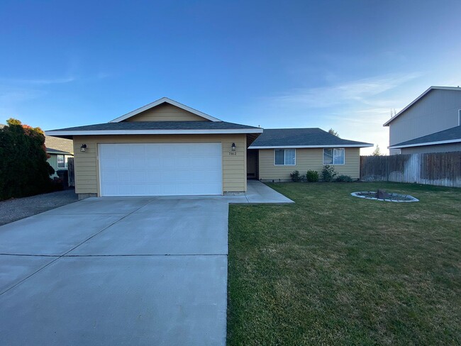 Building Photo - 7912 Quadra Dr Rental