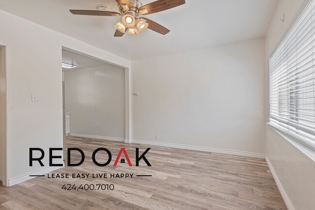 Photo - 2437 S Centinela Ave Unidad 2