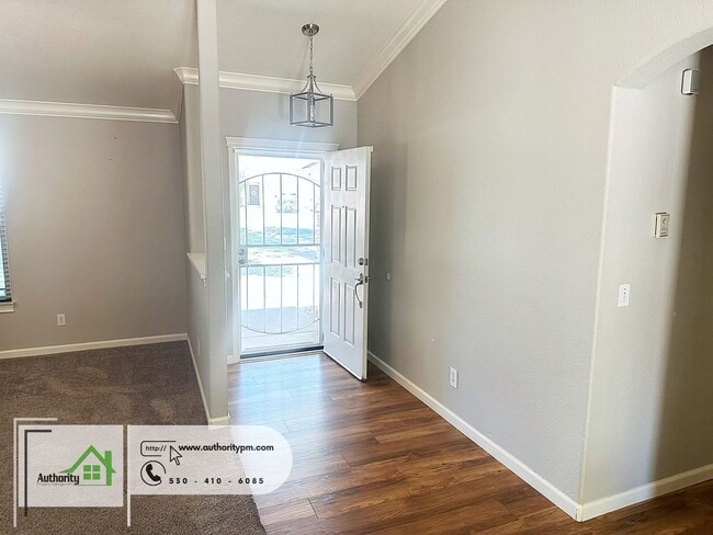 Photo - 2709 Citrine Ave