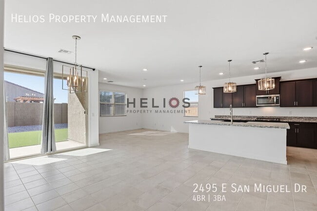 Photo - 2495 E San Miguel Dr