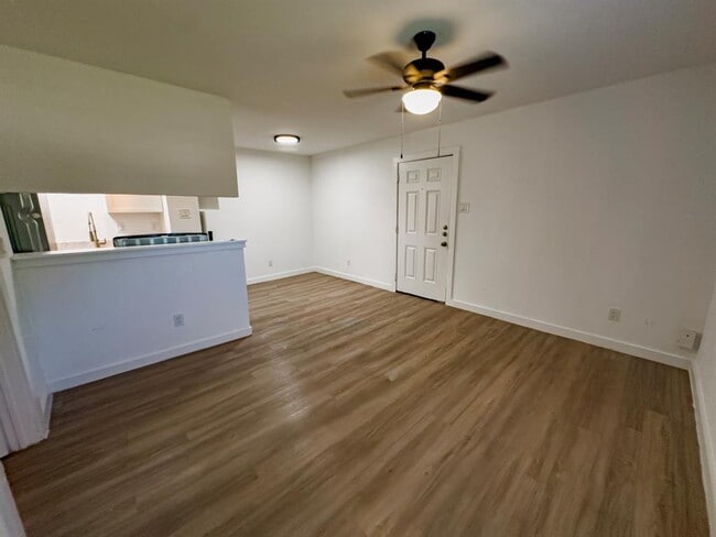 Photo - 4500 Witham Ln Unit 104