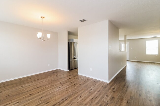 Photo - 332 Indian Blanket Dr