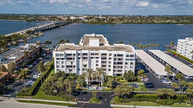 Building Photo - 2860 S Ocean Blvd Unit 201 Rental
