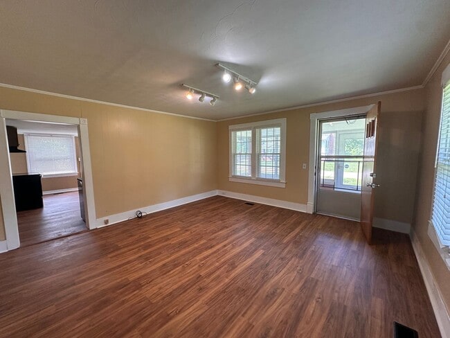 Photo - Charming Prospect Cottage with Spacious Yard
