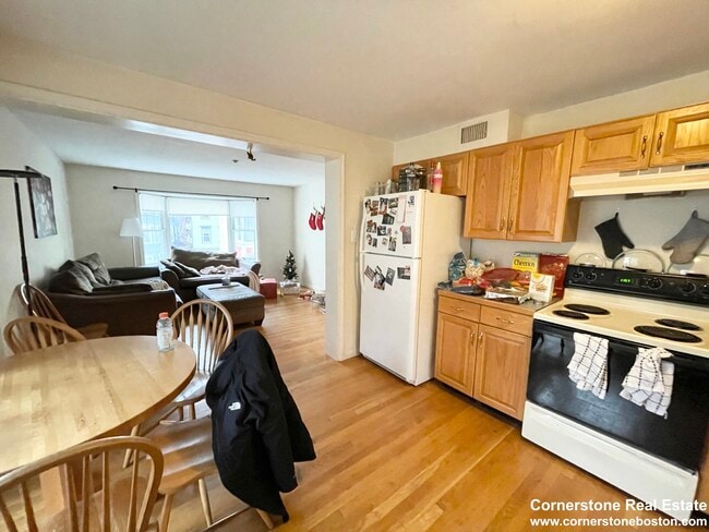 Photo - 62 Hillside St Unit 1