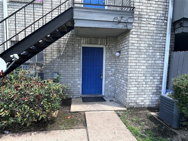 Photo - 9700 Leawood Blvd Unidad False