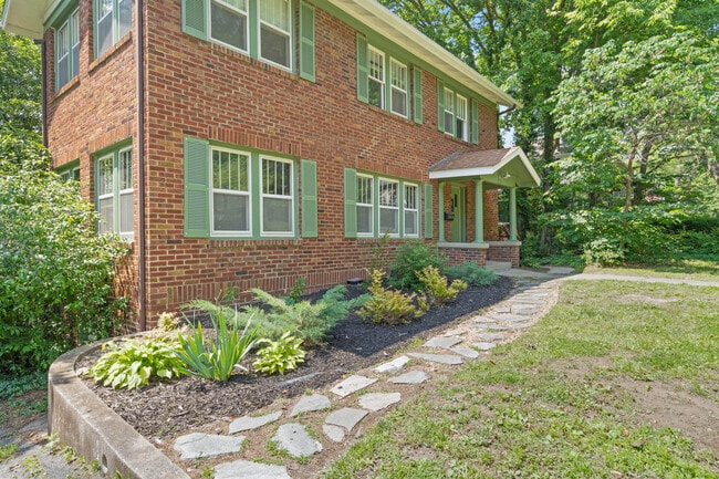 Photo - 303 S Glenwood Ave